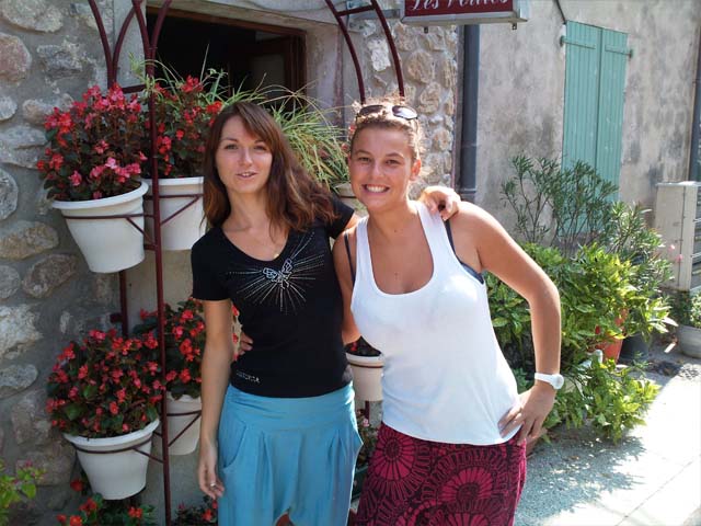 Marlène et Sylviane les 2 charmantes serveuses du restaurant