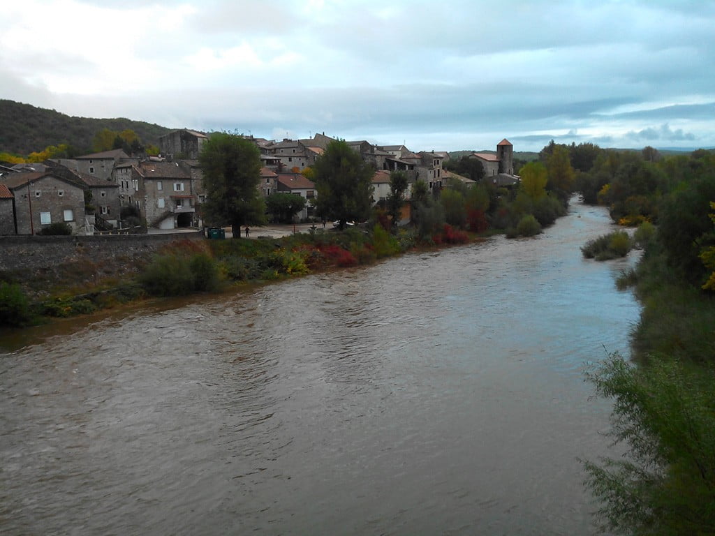 Petite crue de la rivière Ardèche
